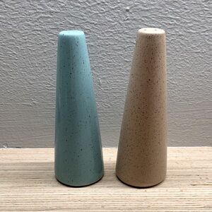 Vintage Metlox Poppytrail Vernon Navajo Pattern Salt & Pepper Shakers